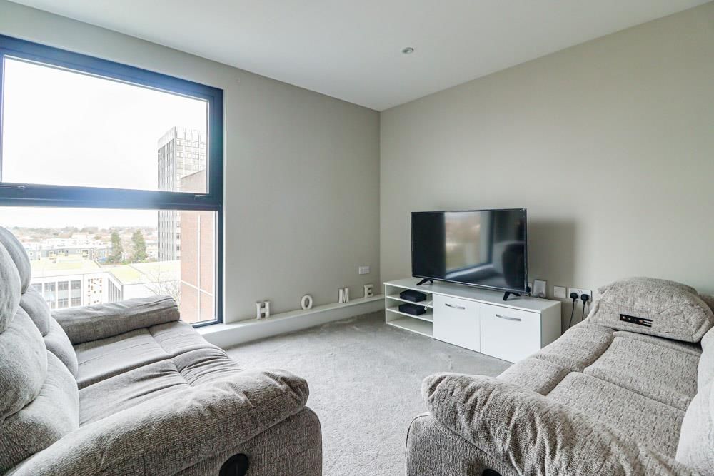 2 bed flat for sale in Beaumont Court, Victoria Avenue, SouthendOnSea