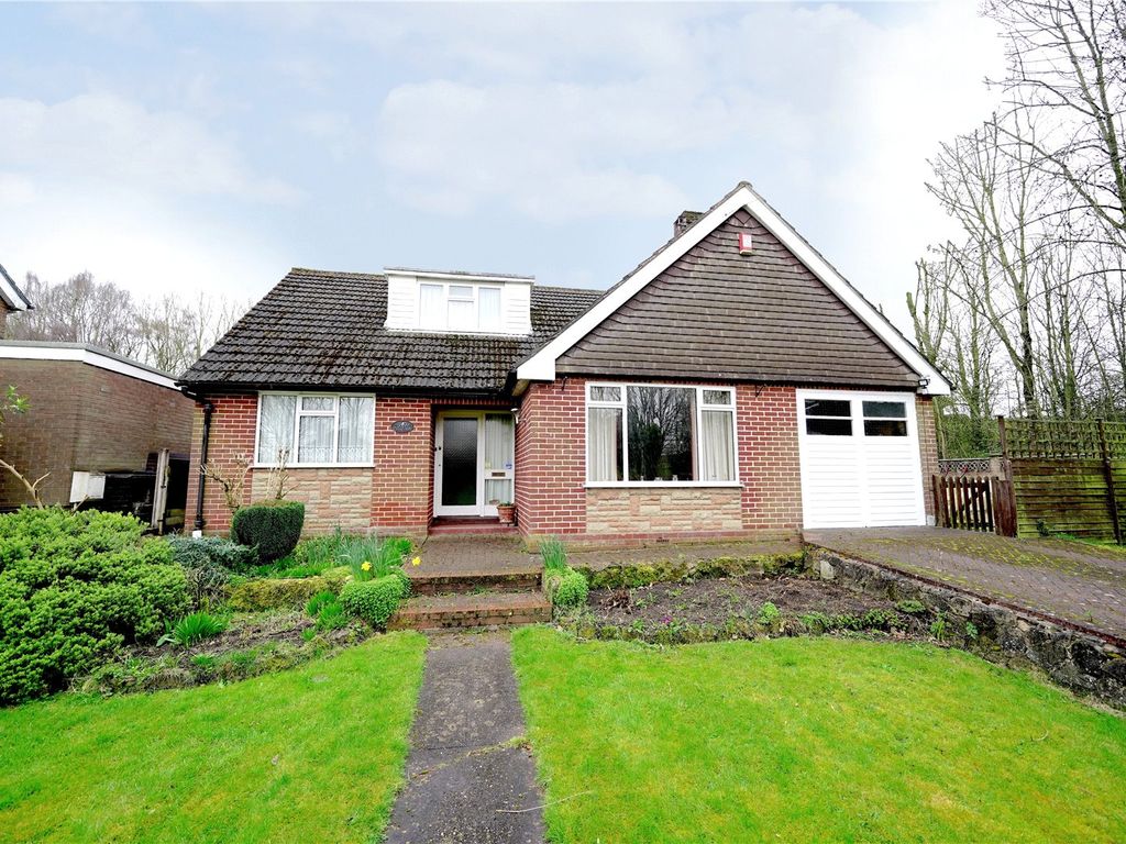 3 bed detached house for sale in Canongate, Telford, Shropshire TF2