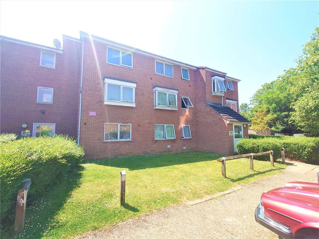 2 bed flat for sale in Evergreen Way, Hayes, Middlesex UB3 Zoopla