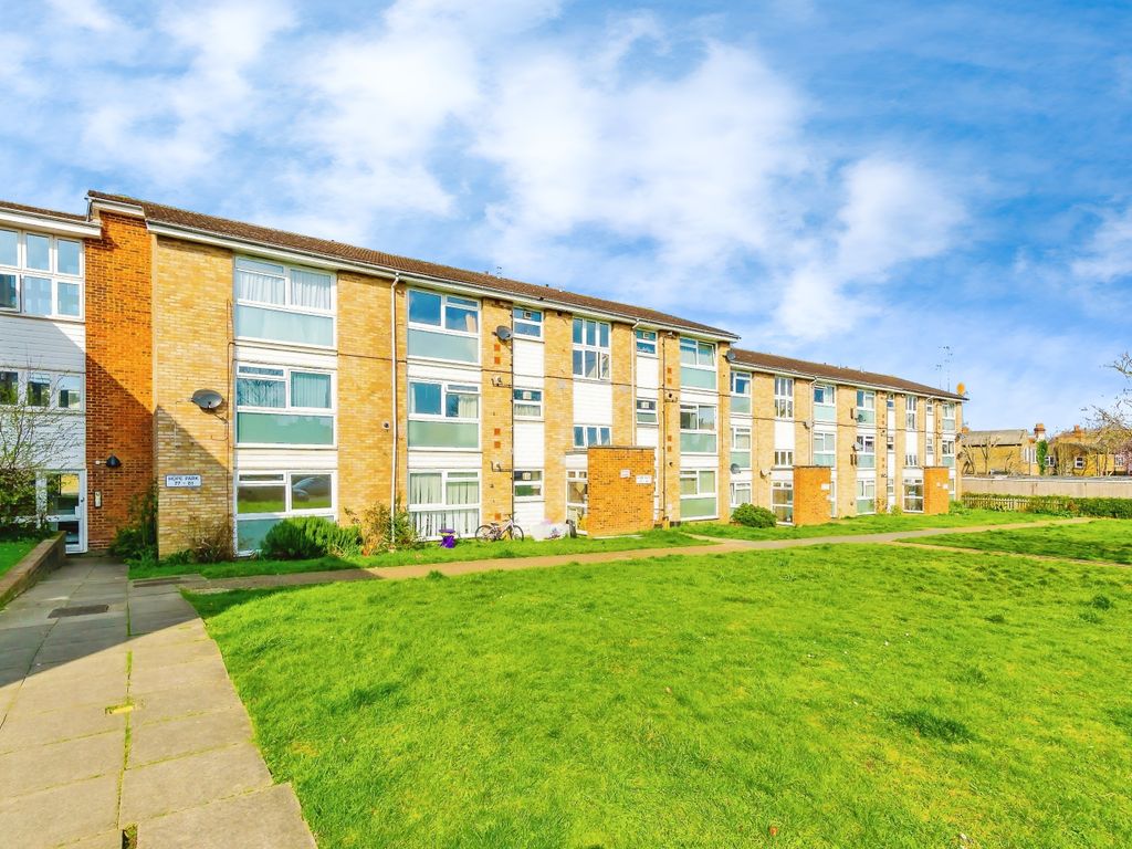 2 bed flat for sale in Hope Park, Bromley BR1, £275,000 Zoopla
