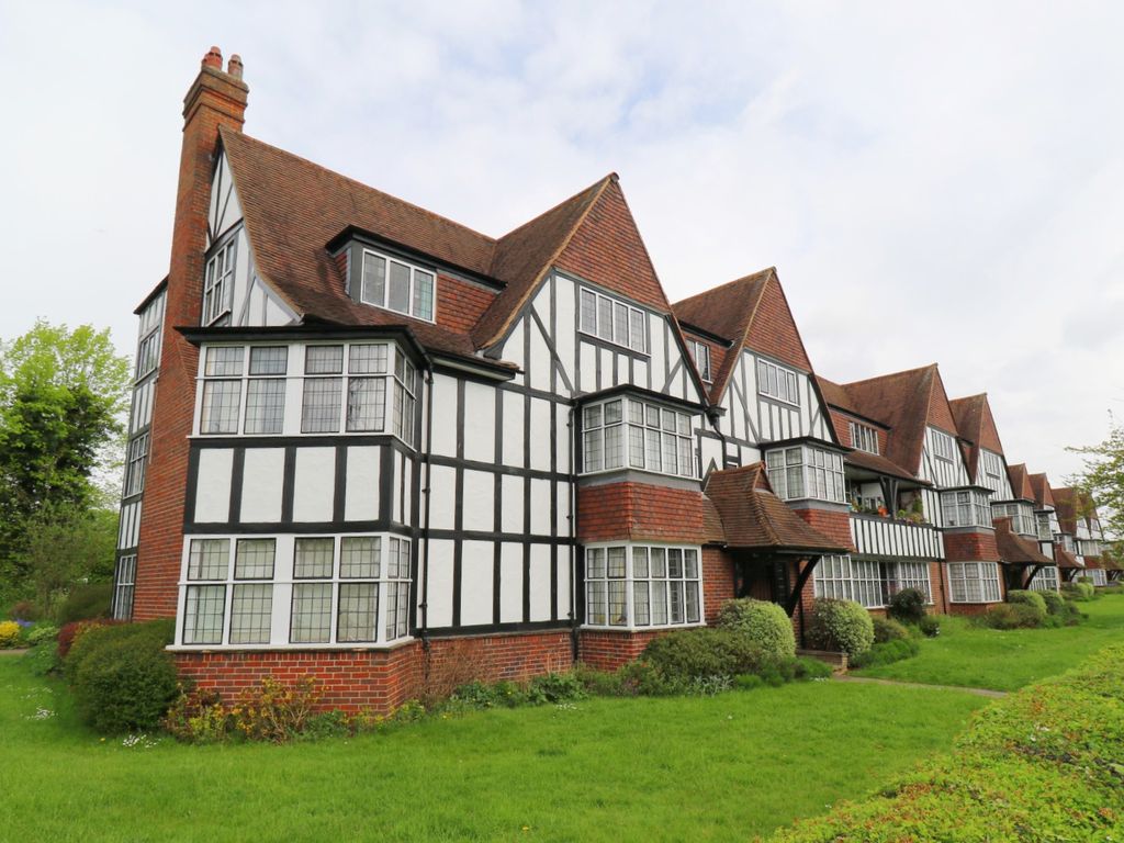 3 bed flat for sale in Links Road, West Acton, London W3 Zoopla