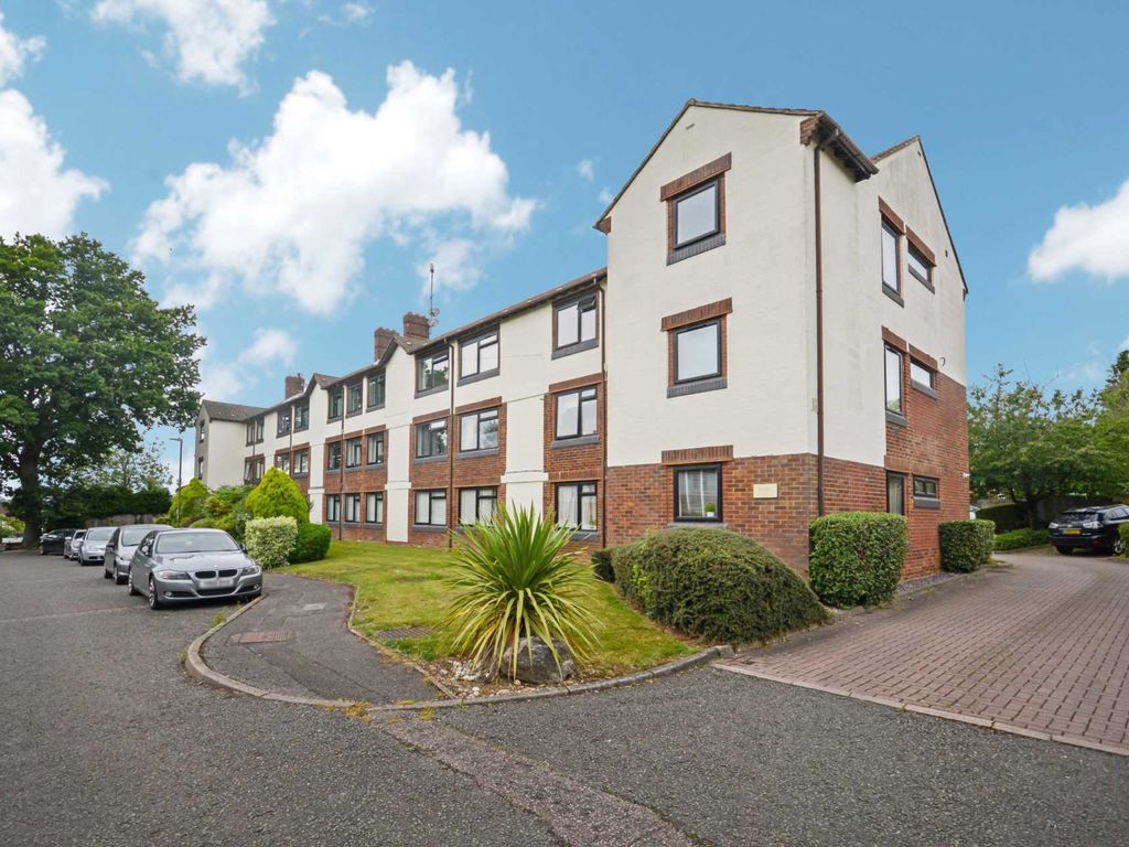 3 bed flat to rent in Woodley Court, Amersham HP7 Zoopla
