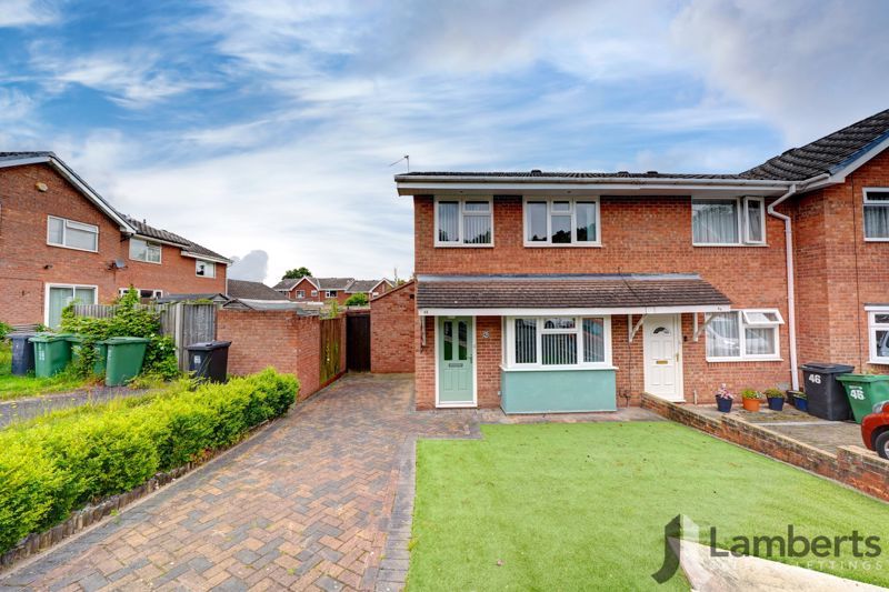 3 bed end terrace house for sale in Bilbury Close, Walkwood, Redditch