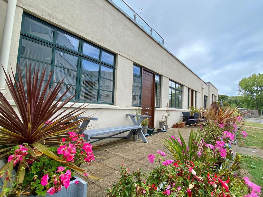 2 bed bungalow for sale in Hayes Road, Sully, Penarth CF64 Zoopla