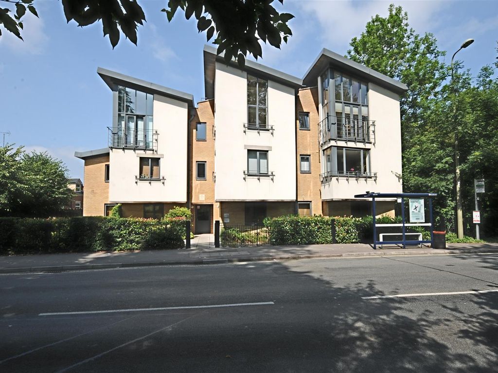 2 bed flat to rent in Marston Road, Oxford OX4, £1,700 pcm Zoopla