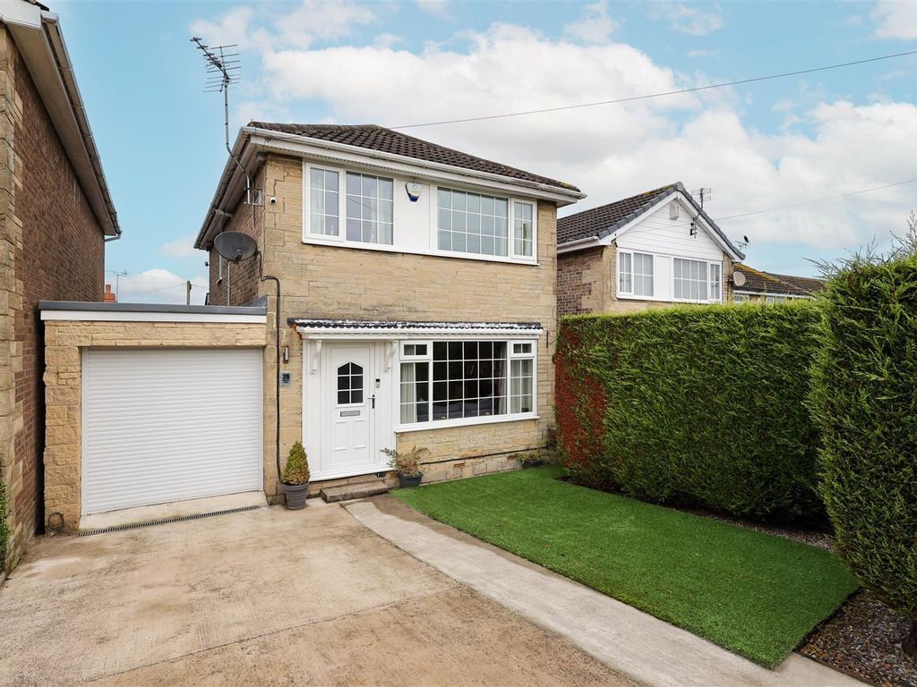 3 bed detached house for sale in Swithens Drive, Rothwell, Leeds LS26, £330,000 Zoopla