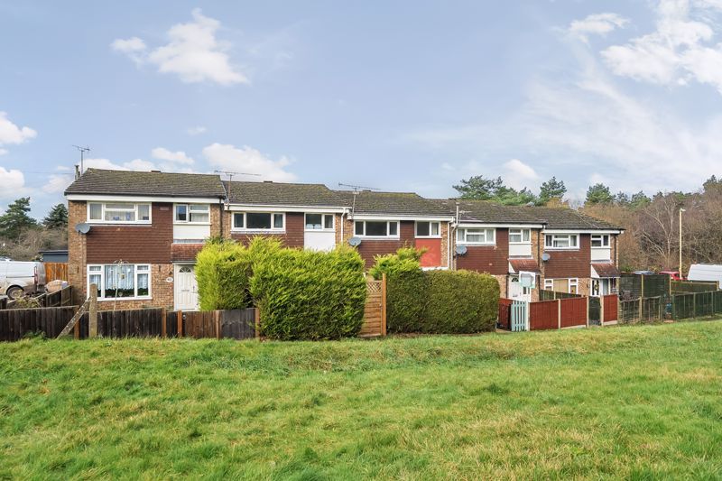 3 bed terraced house for sale in Alder Road, Headley Down, Bordon GU35