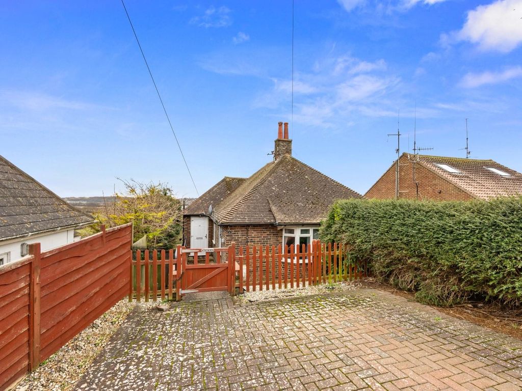 2 bed semidetached bungalow for sale in Arundel Road, Newhaven BN9, £