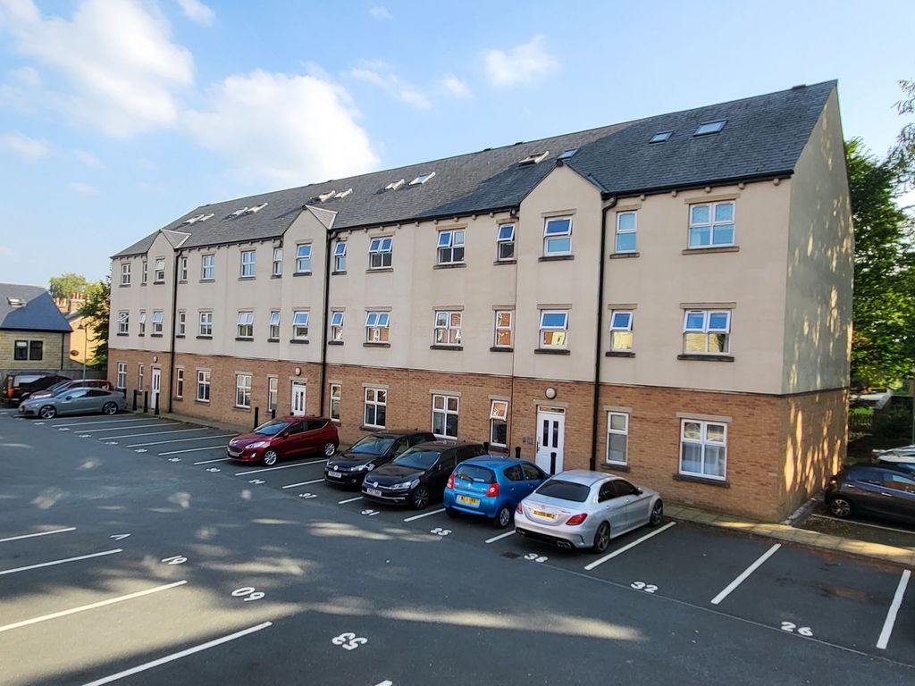 2 bed flat to rent in Free School Lane, Halifax HX1, £800 pcm Zoopla