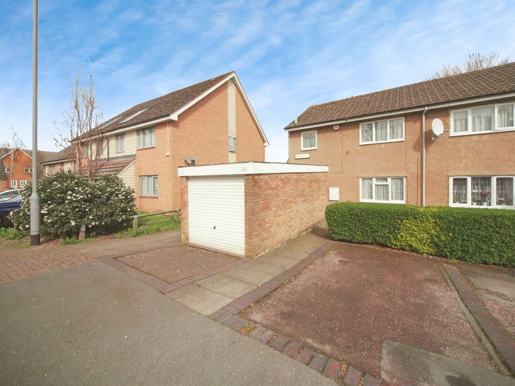 3 bed end terrace house for sale in Surrey Street, Luton LU1, £315,000 Zoopla