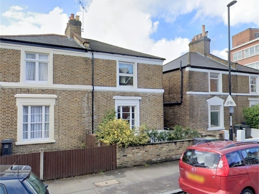 2 bed flat to rent in Limes Grove, Lewisham, London SE13 Zoopla