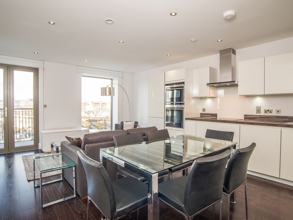 2 bed flat to rent in Regent Canalside, Camden Road, Camden Town NW1, £3,358 pcm Zoopla