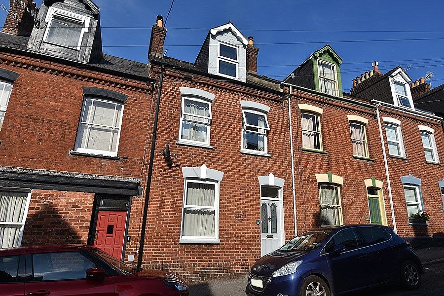 3 bed terraced house for sale in Portland Street, Exeter EX1, £350,000 Zoopla