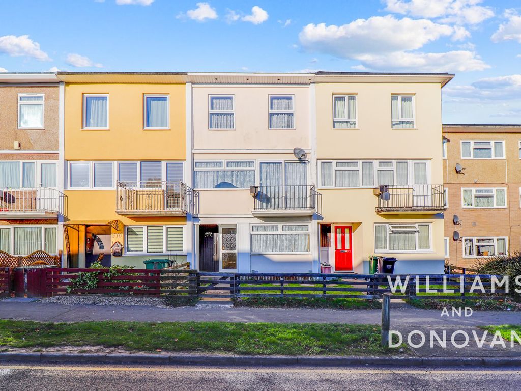 3 bed town house for sale in Long Riding, Basildon SS14, £325,000 Zoopla