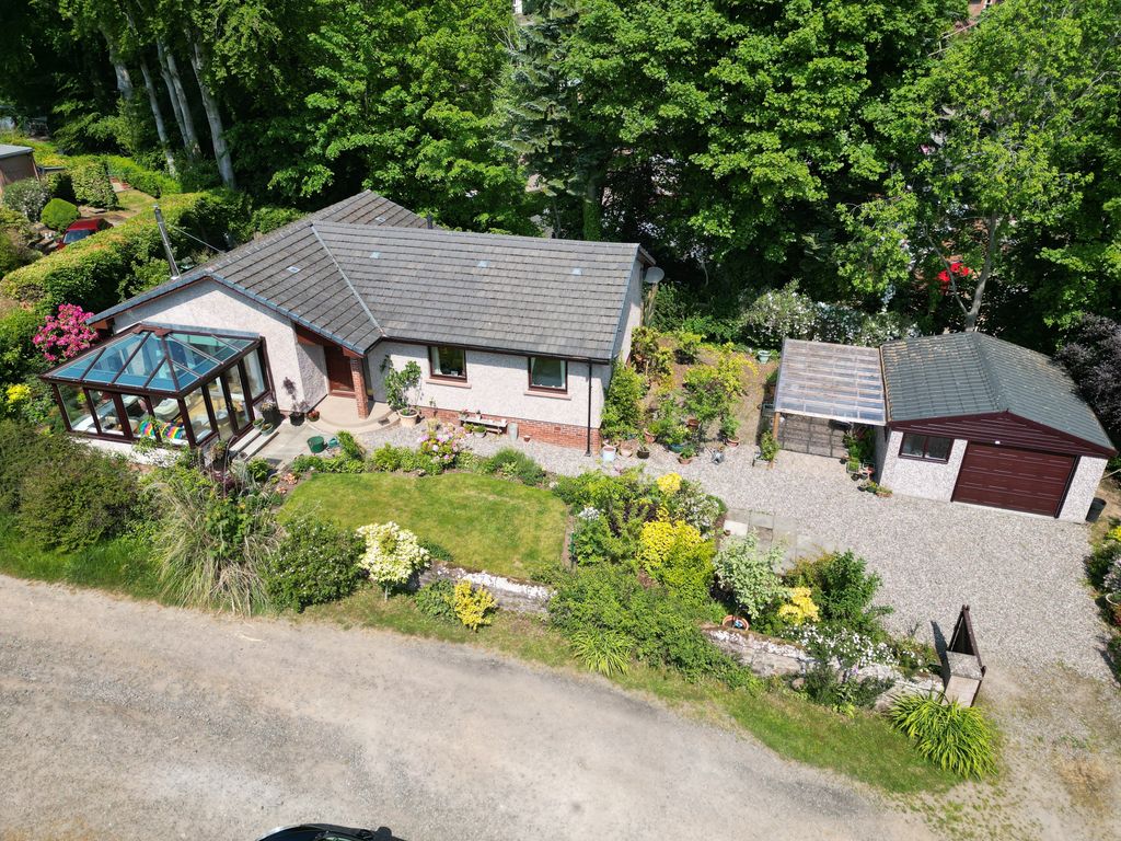 3 bed detached bungalow for sale in Johnshill Road, Alyth, Blairgowrie