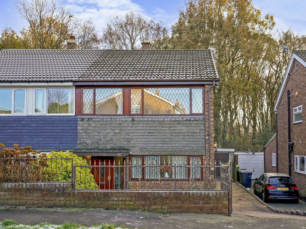 3 bed semidetached house for sale in Temple Avenue, Leeds, West