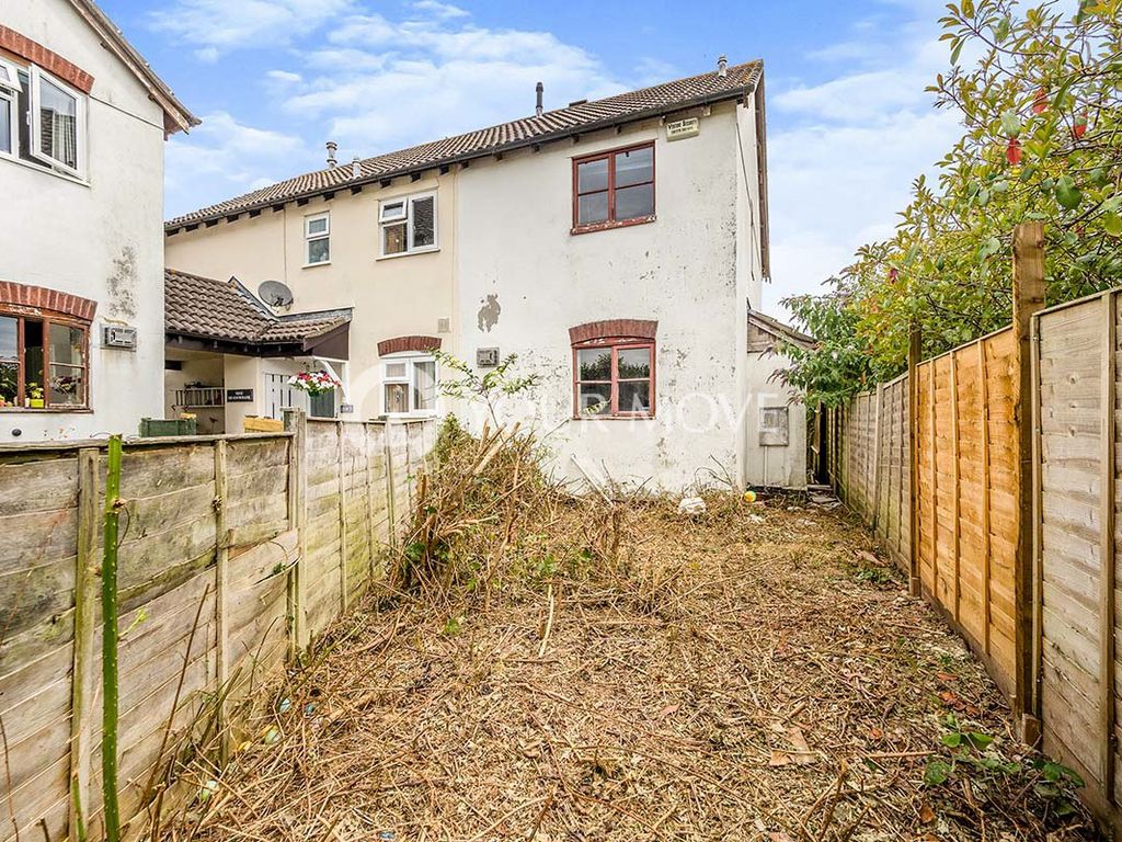 2 bed end terrace house for sale in Meadowbank, Chudleigh Knighton
