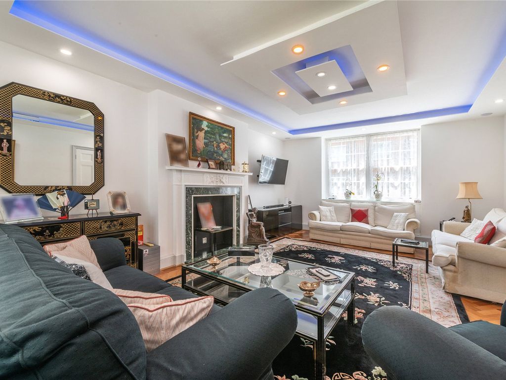 Bryanston Mews West, Marylebone, London W1H