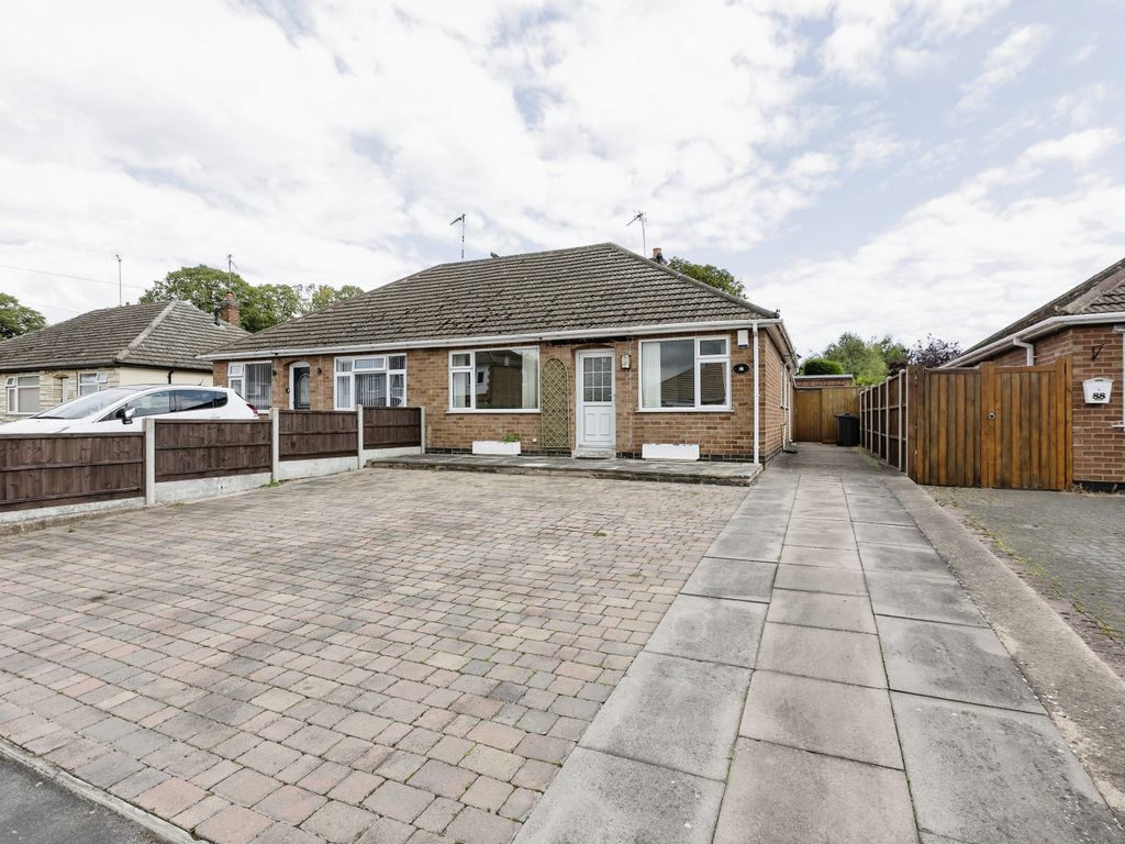 2 bed bungalow for sale in College Road, Syston, Leicester