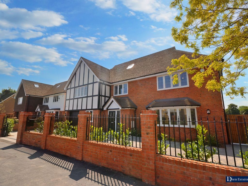 New home, 6 bed detached house for sale in Herbert Road, Emerson Park