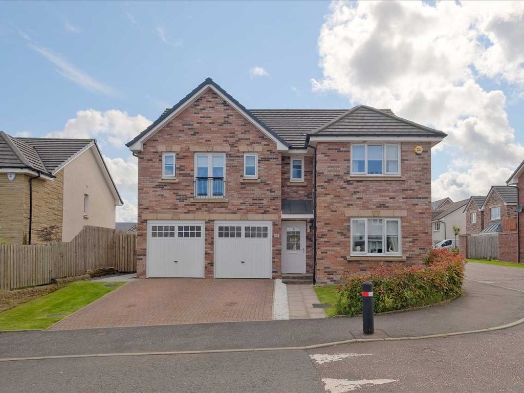 5 bed detached house for sale in Healds Drive, Strathaven ML10, £