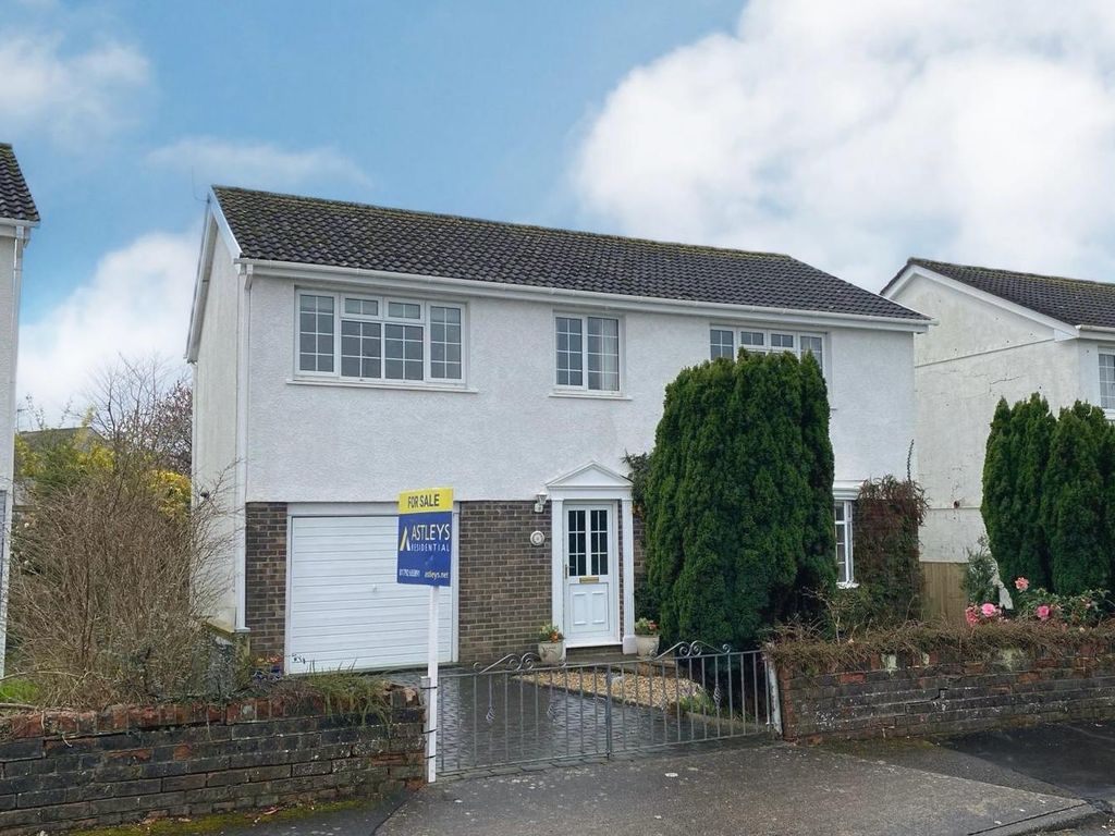 4 bed detached house for sale in Hazeltree Copse, Crofty, Swansea SA4