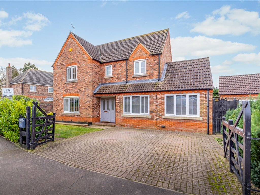5 bed detached house for sale in Saxon Gardens, Fishtoft, Boston PE21