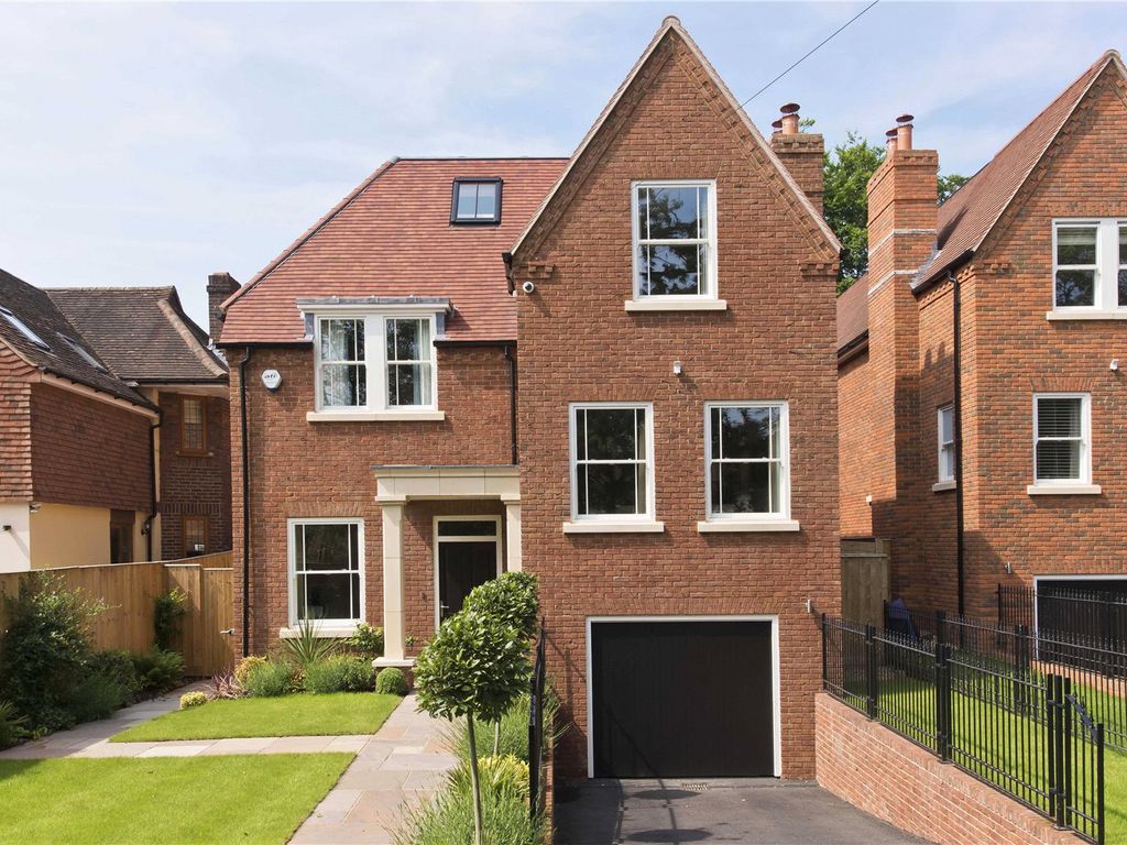 5 bed detached house to rent in Lammas Lane, Esher, Surrey KT10 Zoopla