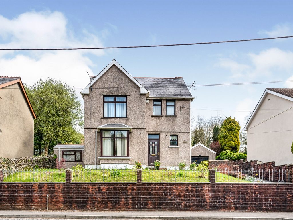 3 bed detached house for sale in Oakridge, Blackmill, Bridgend CF35
