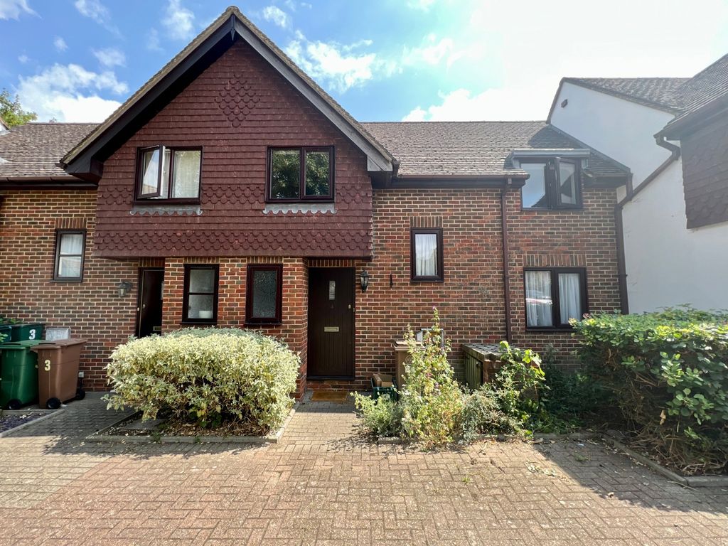 2 bed terraced house for sale in Rosefield Close, Carshalton SM5 Zoopla
