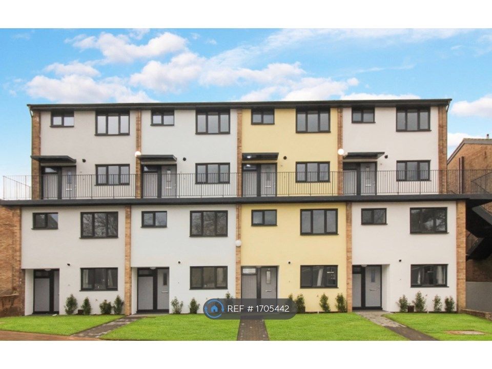 2 bed to rent in Essex Close, Bordon GU35 Zoopla