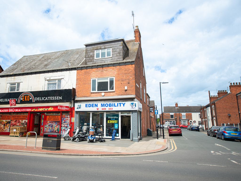 2 bed flat to rent in Hessle Road, Hull HU3, £575 pcm Zoopla