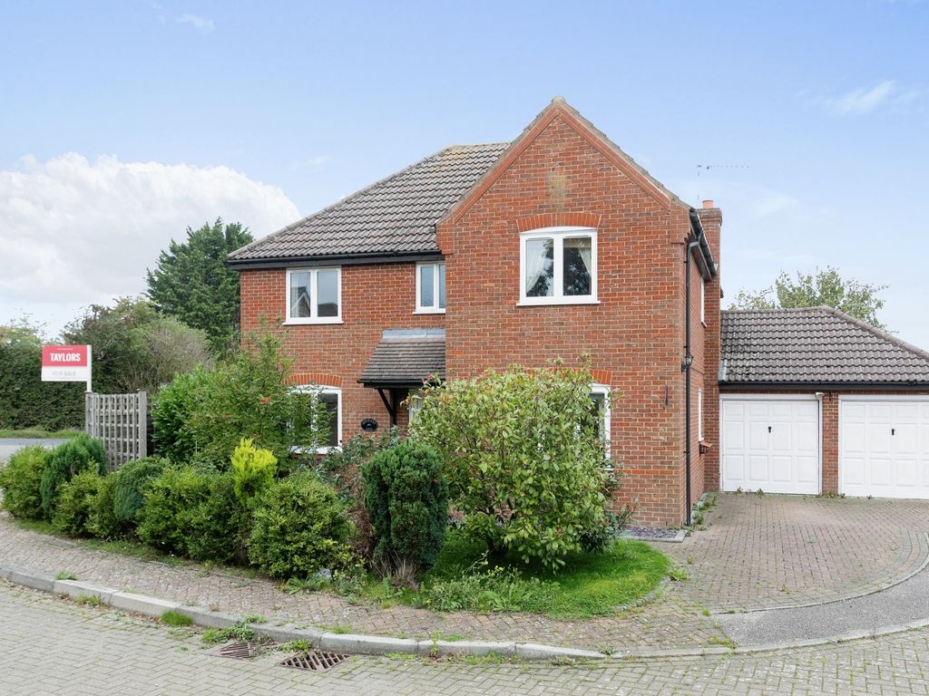4 bed detached house for sale in Drovers Way, Newton Longville, Milton