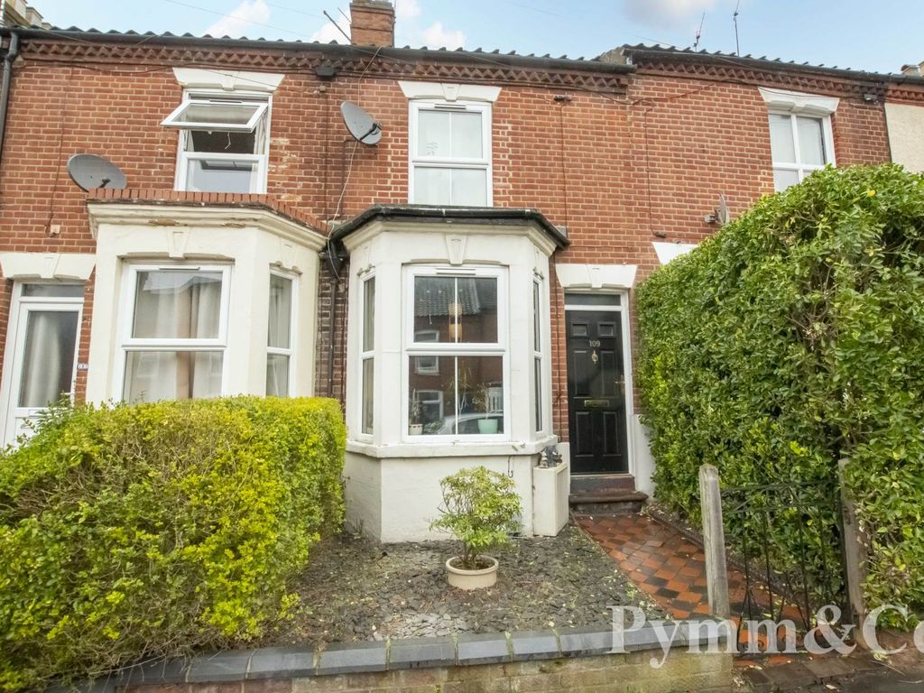 3 bed terraced house for sale in Beaconsfield Road, Norwich NR3, £