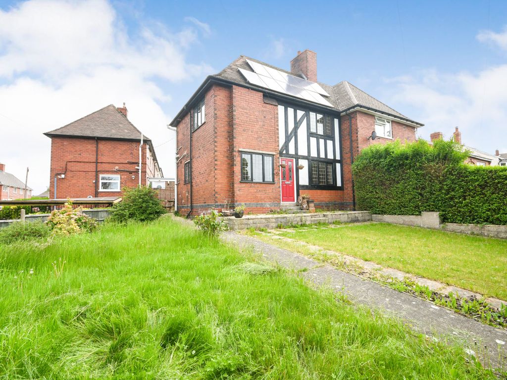 3 bed semidetached house for sale in Station Road, Brimington