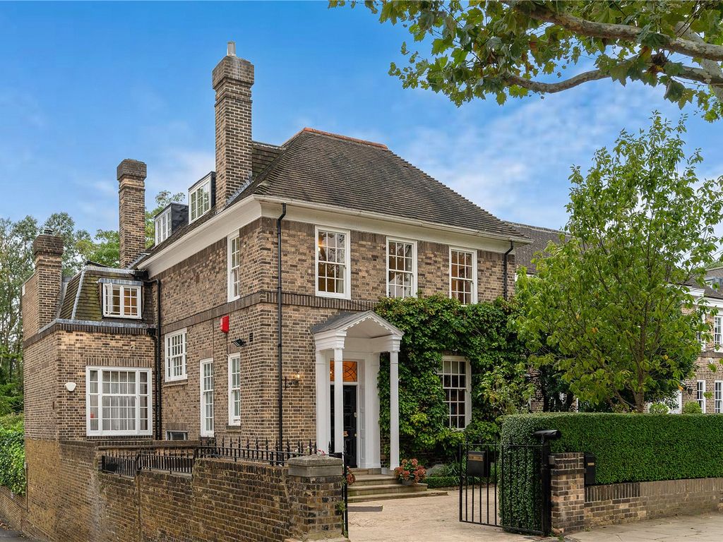 6 bed link detached house for sale in Hamilton Terrace, St Johns Wood