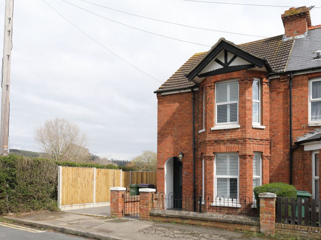 2 bed end terrace house for sale in Chilham Road, Folkestone CT19 Zoopla
