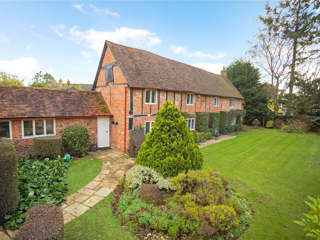 4 bed detached house for sale in Penn Street, Amersham, Buckinghamshire