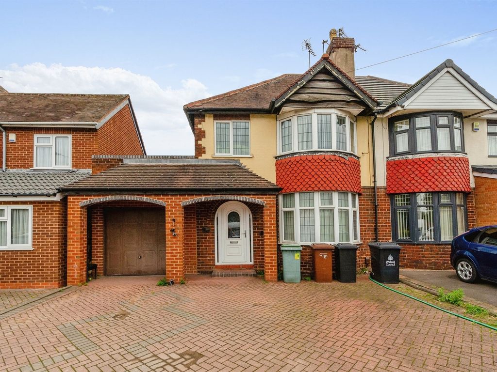 3 bed semidetached house for sale in Broadway West, Walsall WS1, £