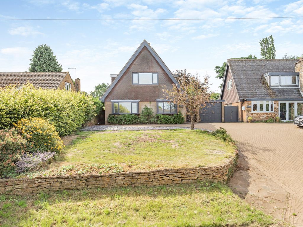 4 bed detached house for sale in Main Street, Upper Stowe
