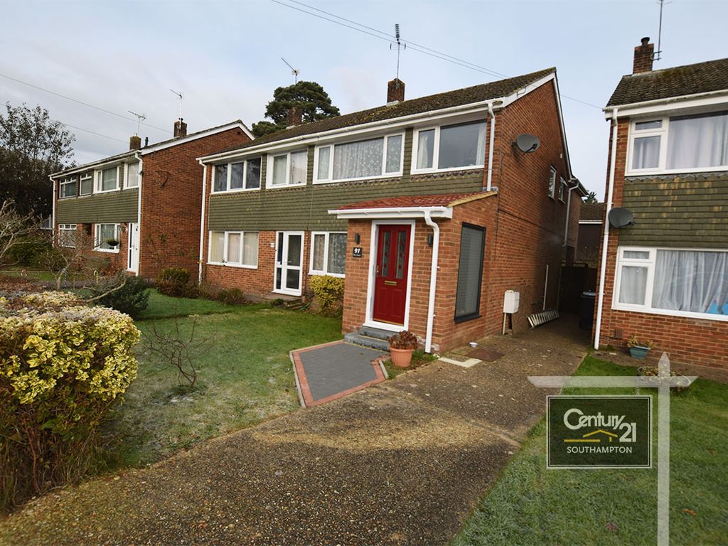 4 bed semidetached house to rent in Ref R185856, Cedar Crescent