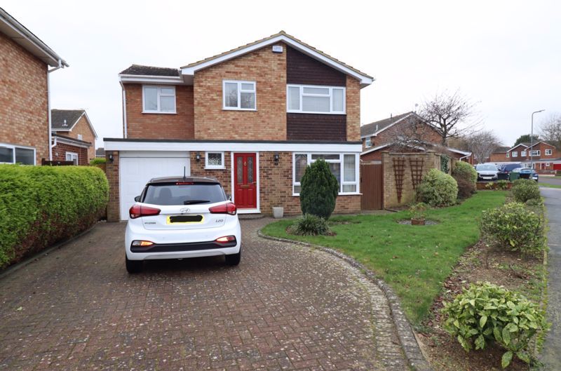 4 bed detached house for sale in Windmill Hill Drive, Bletchley, Milton