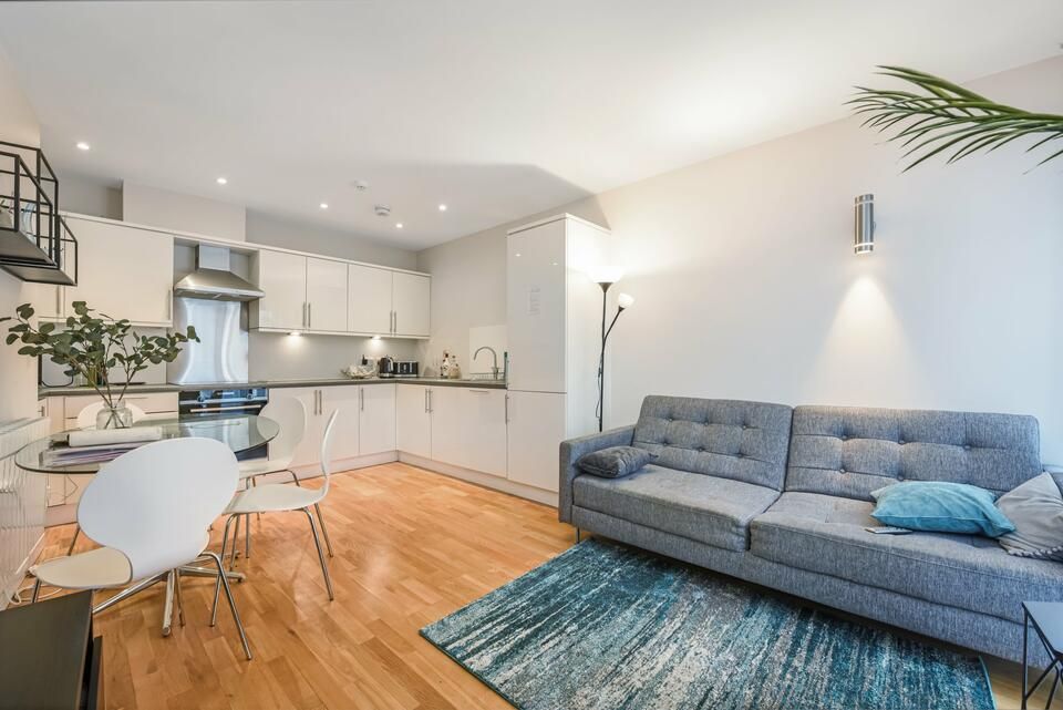 Dock Street London E1  