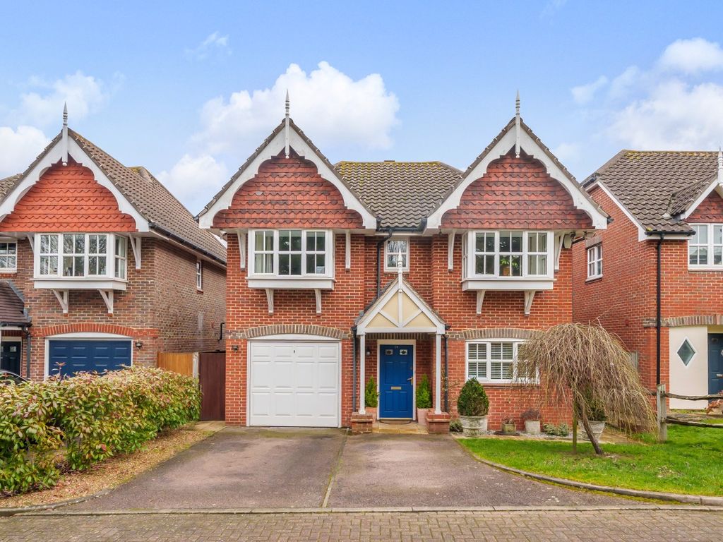 4 bed detached house for sale in Royal Close, Orpington, Kent BR6 Zoopla