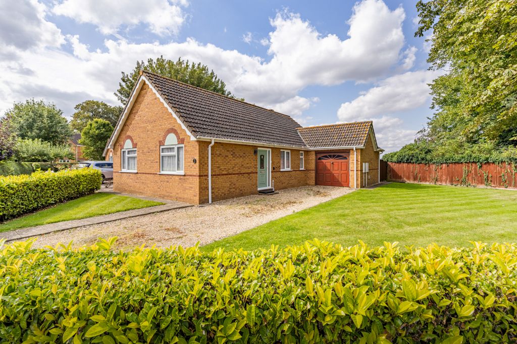 3 bed detached bungalow for sale in Cleymond Chase, Kirton, Boston