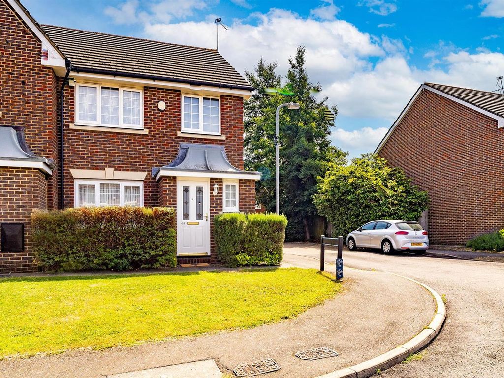 3 bed end terrace house to rent in Kensington Way, Borehamwood WD6 Zoopla