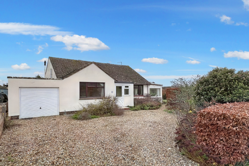 3 bed detached house for sale in Damson Trees, Shrivenham SN6, £400,000