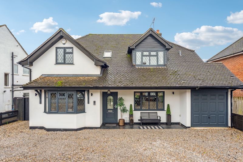 4 bed detached house for sale in Bernards Way, Flackwell Heath, High