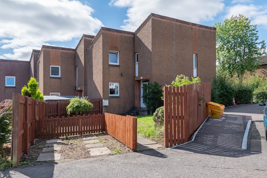 3 bed end terrace house for sale in Heather Path, Glenrothes KY7 Zoopla