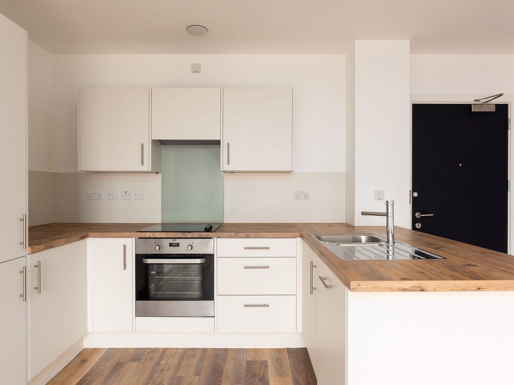 2 bed flat to rent in The 93 Highcross Street, Leicester LE1